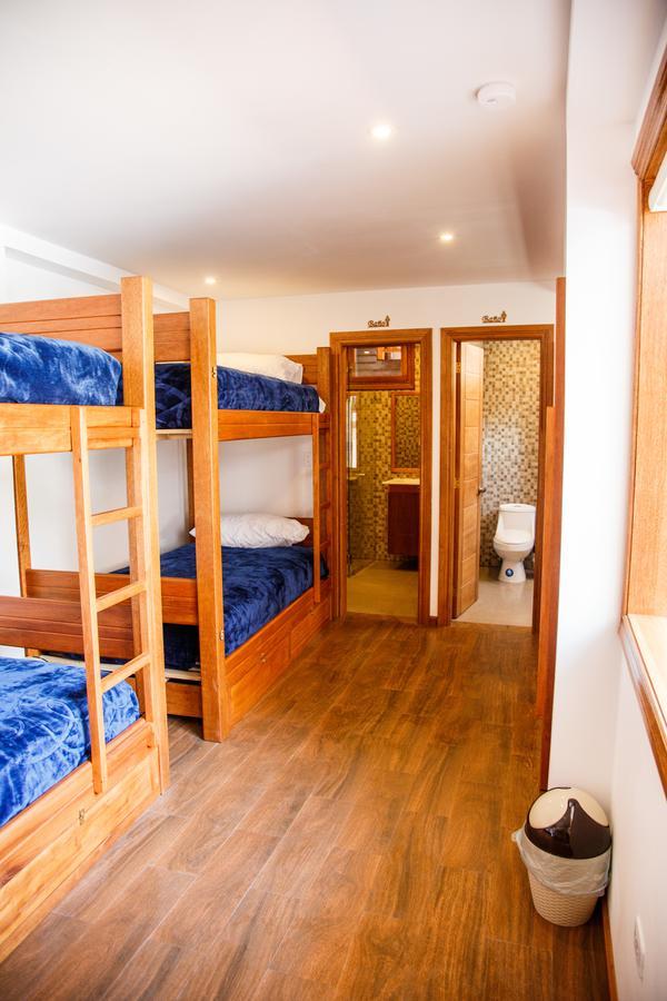 Community Hostel Alausi Bagian luar foto